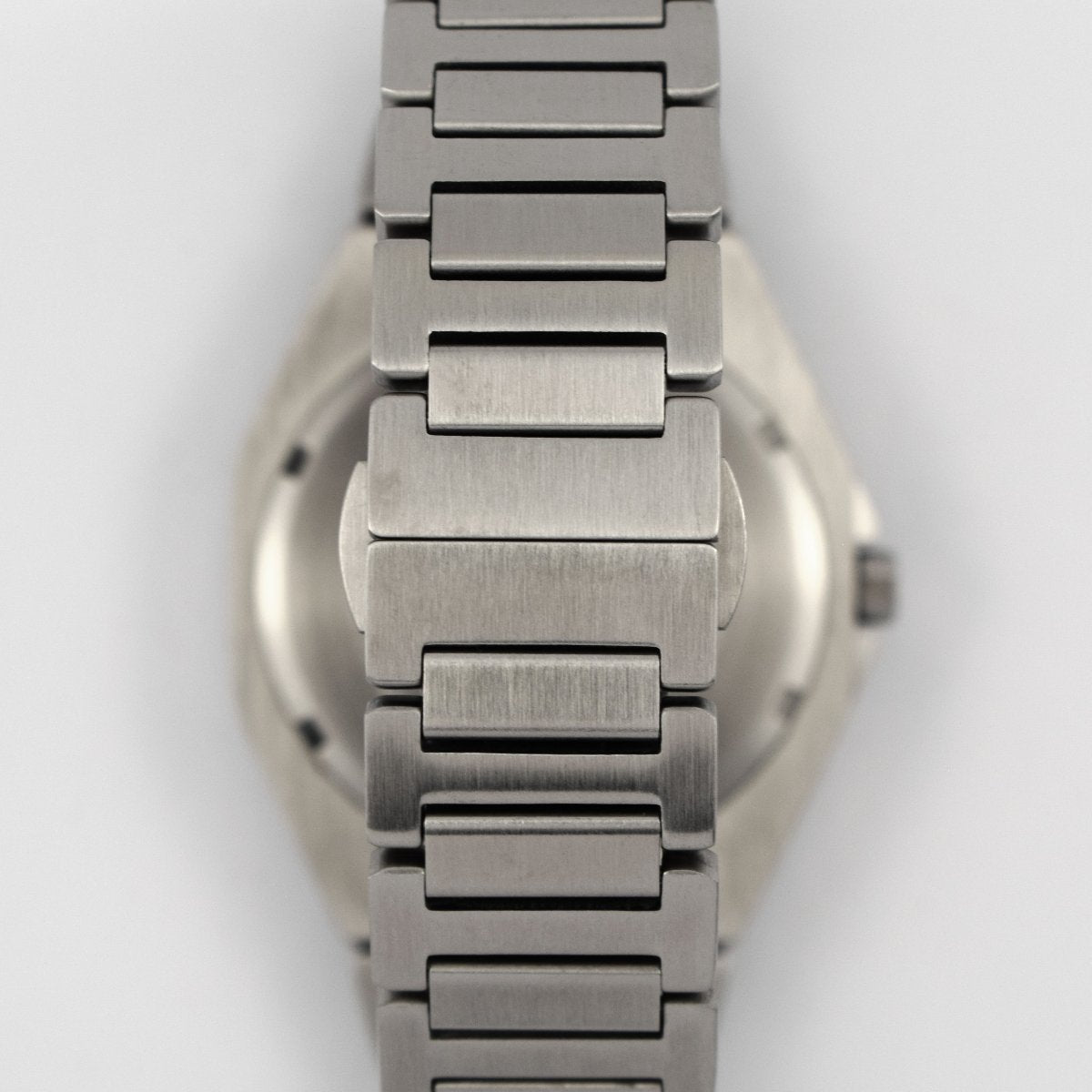 24:07 watch white brushed